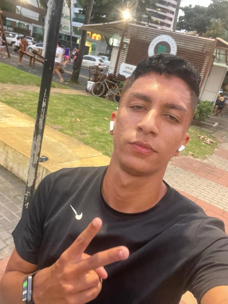 Imagem do usuário Adriel Victor Silva de Oliveira